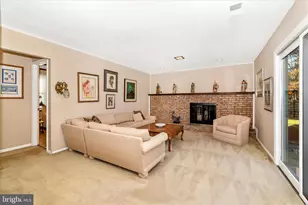 6509 Farmingdale Ct, Rockville, MD 20855 - Photo 16