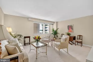 4515 Willard Ave, Chevy Chase, MD 20815 - Photo 10