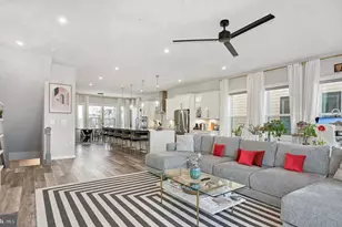 16204 Connors Wy, Rockville, MD 20855 - Photo 4