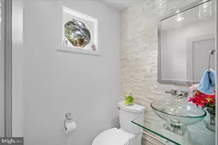 17 Goodport Ln, Gaithersburg, MD 20878 - Photo 18