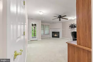 13802 Lambertina Pl, Rockville, MD 20850 - Photo 36