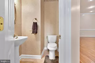 13802 Lambertina Pl, Rockville, MD 20850 - Photo 8