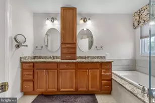 13802 Lambertina Pl, Rockville, MD 20850 - Photo 24