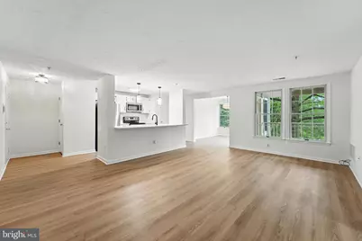 13109 Briarcliff Terrace #3-305, Germantown, MD 20874 - Photo 8