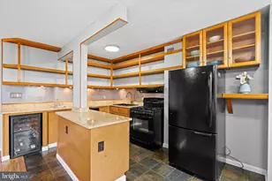 4242 East-West Hwy, Chevy Chase, MD 20815 - Photo 4