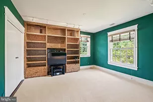 32 W Irving St, Chevy Chase, MD 20815 - Photo 42