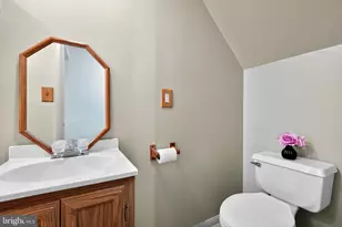 7903 Capricorn Terrace, Rockville, MD 20855 - Photo 28