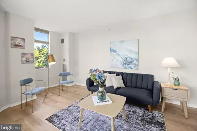 7111 Woodmont Avenue #402, Bethesda, MD 20815 - Photo 4