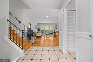 11905 Ambleside Dr, Potomac, MD 20854 - Photo 4