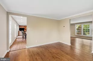 9405 5 Logs Way, Montgomery Village, MD 20886 - Photo 22