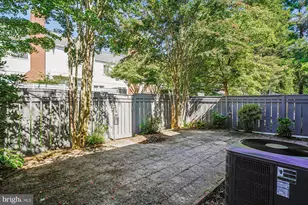 20633 Highland Hall Dr, Gaithersburg, MD 20886 - Photo 36