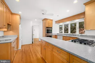 5505 Pembroke Terrace, Bethesda, MD 20817 - Photo 6