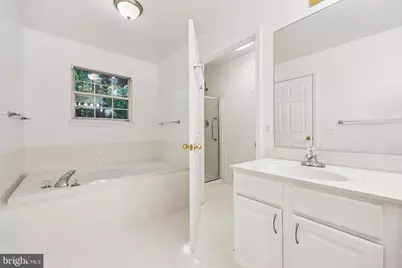 19810 Madrigal Drive, Germantown, MD 20876 - Photo 22