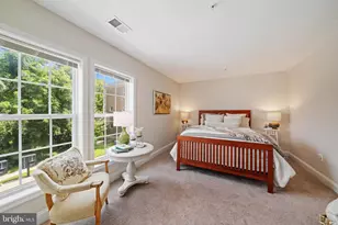 304 Parkview Ave, Gaithersburg, MD 20878 - Photo 8