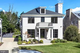 3417 Cummings Ln, Chevy Chase, MD 20815 - Photo 2