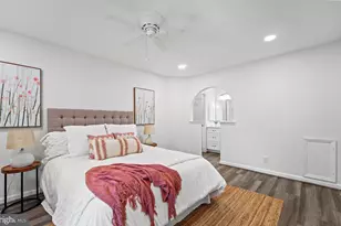 5801 Inman Park Cir, Rockville, MD 20852 - Photo 10