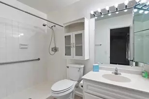 2 Finsbury Park Ct, Silver Spring, MD 20906 - Photo 16