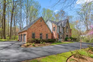 200 Ashcroft Ct, Ashton, MD 20861 - Photo 2