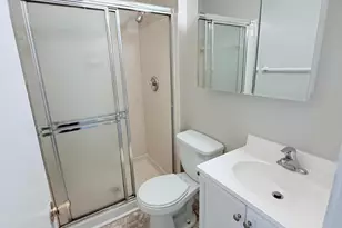 9707 Lake Shore Dr, Gaithersburg, MD 20886 - Photo 12