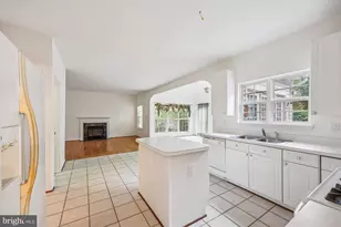 18901 Festival Dr, Boyds, MD 20841 - Photo 4