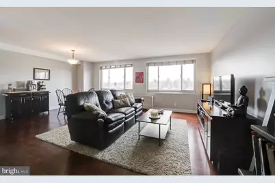 1900 Lyttonsville Road #1105, Silver Spring, MD 20910 - Photo 6