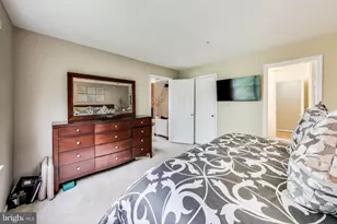 10021 Vanderbilt Cir, Rockville, MD 20850 - Photo 14