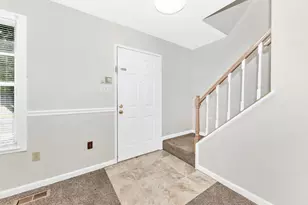 108 Bowsprit Ct, Gaithersburg, MD 20877 - Photo 2