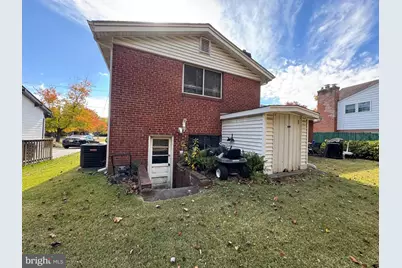 9831 Singleton Drive, Bethesda, MD 20817 - Photo 10