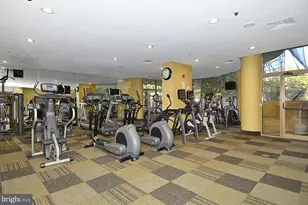 10101 Grosvenor Pl, Rockville, MD 20852 - Photo 36