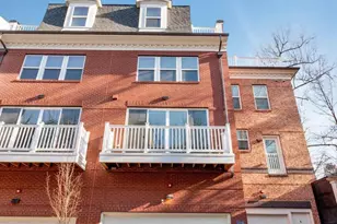 10326 Grosvenor Pl, North Bethesda, MD 20852 - Photo 2