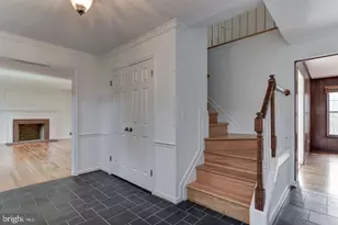 9601 Persimmon Tree Rd, Potomac, MD 20854 - Photo 10