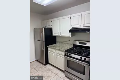 10524 Weymouth Street #W-1, Bethesda, MD 20814 - Photo 2