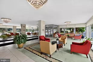 10201 Grosvenor Pl, Rockville, MD 20852 - Photo 22