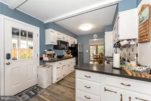 9 Bel Pre Ct, Rockville, MD 20853 - Photo 8