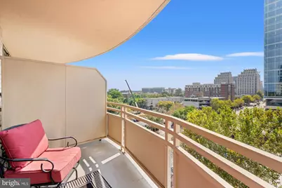 4801 Fairmont Avenue #705, Bethesda, MD 20814 - Photo 16