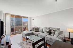 4801 Fairmont Ave, Bethesda, MD 20814 - Photo 2