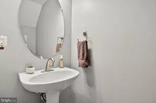 801 Pleasant Dr, Rockville, MD 20850 - Photo 12