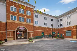 801 Pleasant Dr, Rockville, MD 20850 - Photo 8