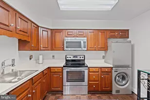 8101 Connecticut Ave, Chevy Chase, MD 20815 - Photo 12