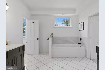 217 Central Avenue, Gaithersburg, MD 20877 - Photo 32