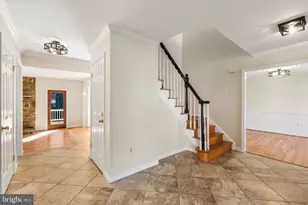 5704 Mossrock Dr, North Bethesda, MD 20852 - Photo 8