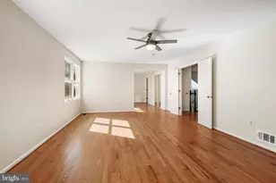 5704 Mossrock Dr, North Bethesda, MD 20852 - Photo 22