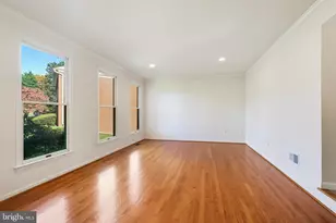 5704 Mossrock Dr, North Bethesda, MD 20852 - Photo 10