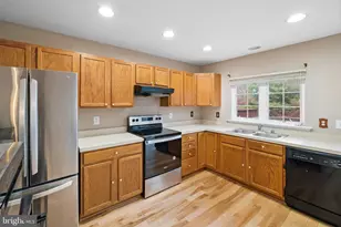 23328 Brewers Tavern Way, Clarksburg, MD 20871 - Photo 2