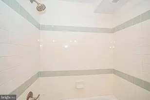 10350 Watkins Mill Dr, Gaithersburg, MD 20886 - Photo 30