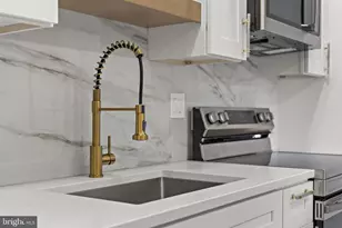 19605 Gunners Branch Rd, Germantown, MD 20876 - Photo 12