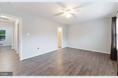 11111 Weatherburn Place, Gaithersburg, MD 20879 - Photo 18