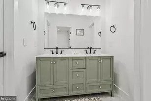 9309 Lindale Dr, Bethesda, MD 20817 - Photo 22