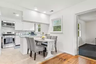 12708 Danvers Ct, Rockville, MD 20853 - Photo 4