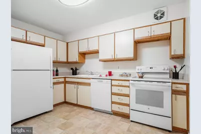 15107 Interlachen Drive #2-321, Silver Spring, MD 20906 - Photo 18